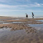 Steeds Aan Zee Aparthotel 4*