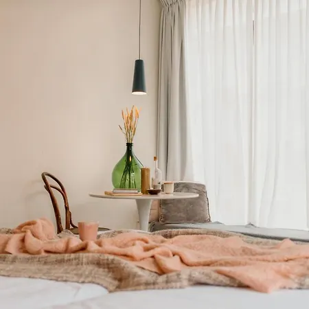 Steeds Aan Zee アパートホテル 4*