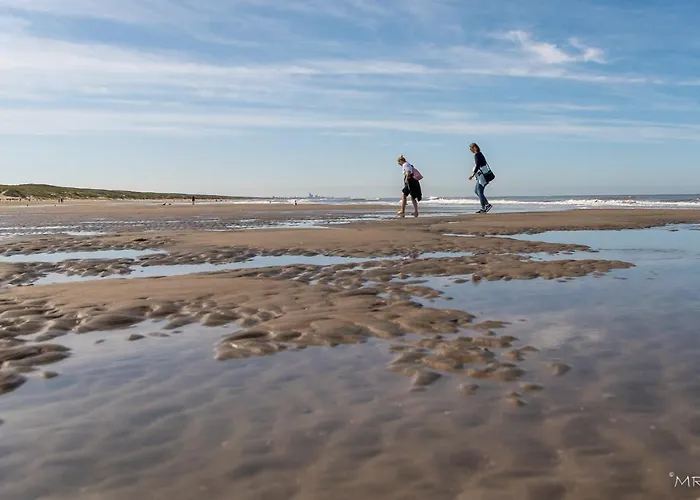 Steeds Aan Zee Apartahotel 4*