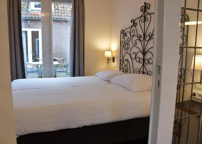 Steeds Aan Zee アパートホテル 4*