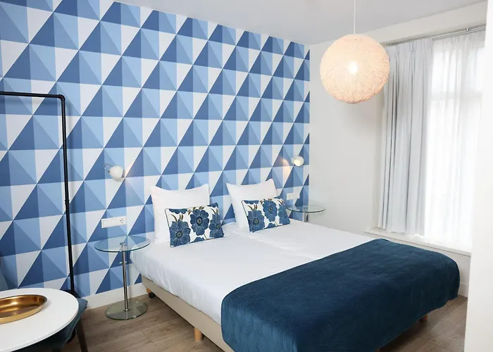 Steeds Aan Zee アパートホテル 4*