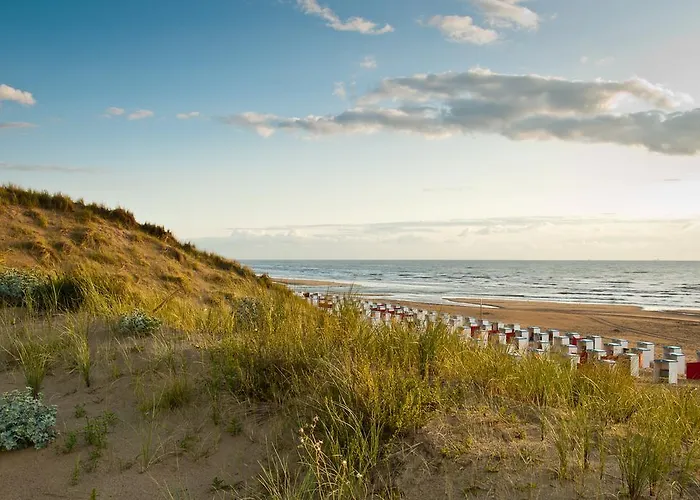 Steeds Aan Zee Apart Otel 4*