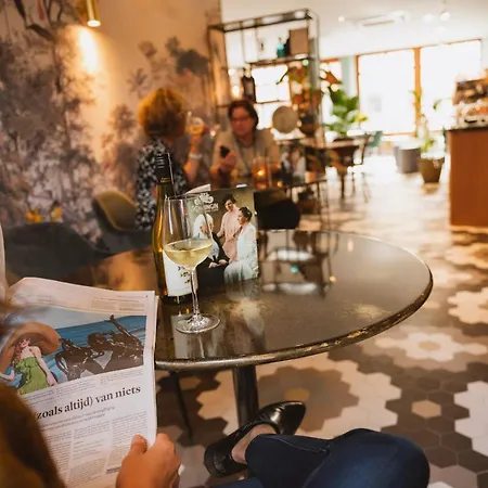 Hotel Steeds Aan Zee 4*