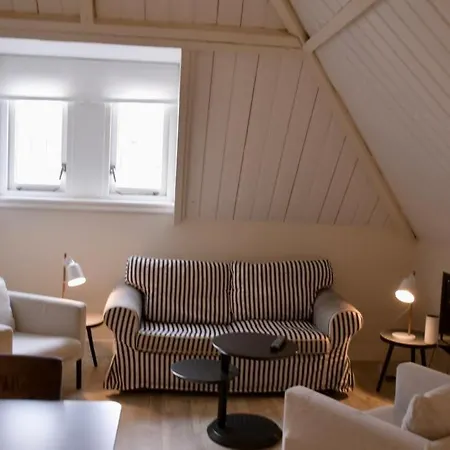 Hotel Steeds Aan Zee 4*