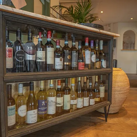 Hotel Steeds Aan Zee Aparthotel 4*