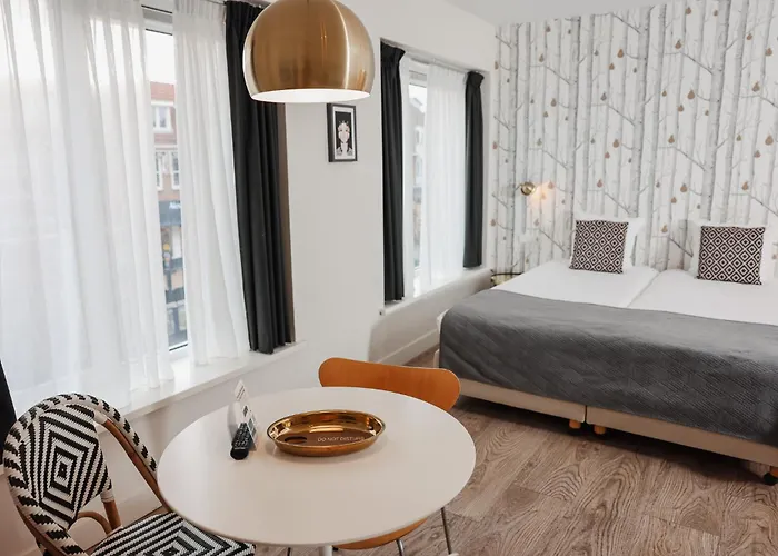 Aparthotel Steeds Aan Zee 4*